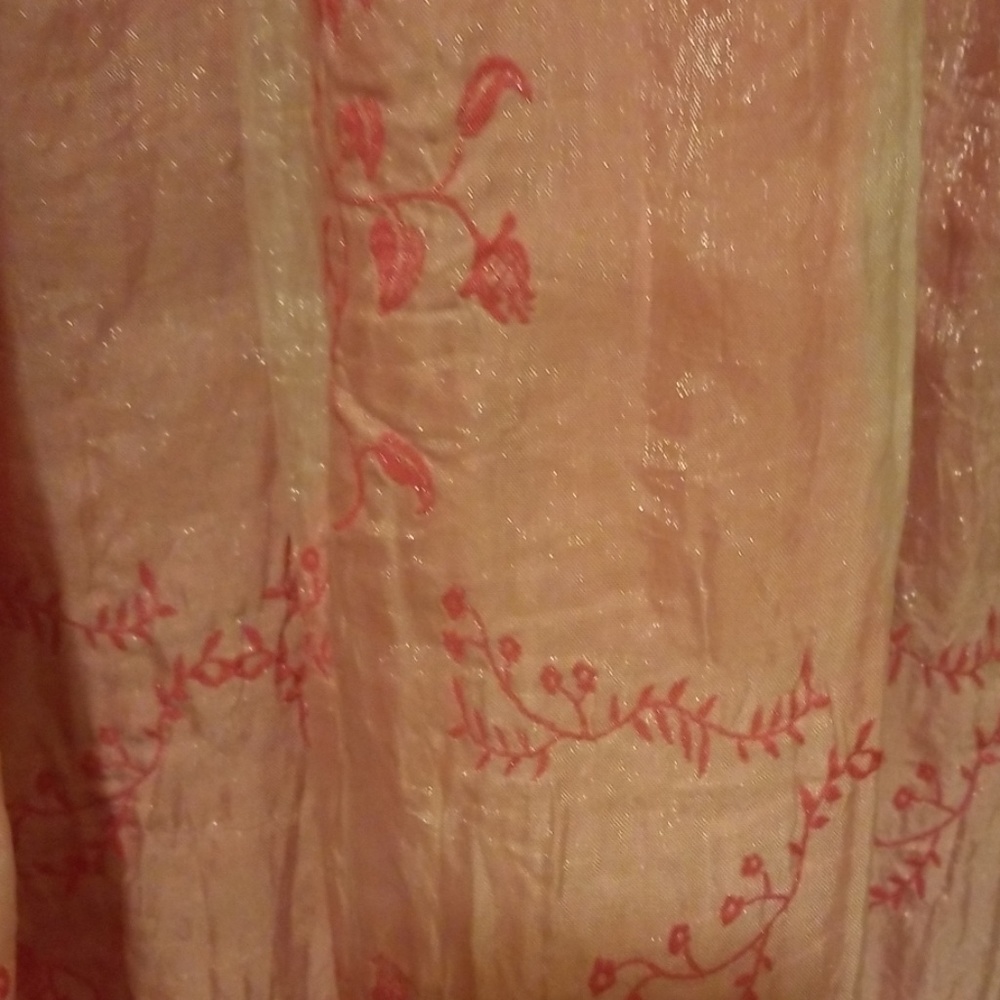 Dress - Picture 2 of 5
